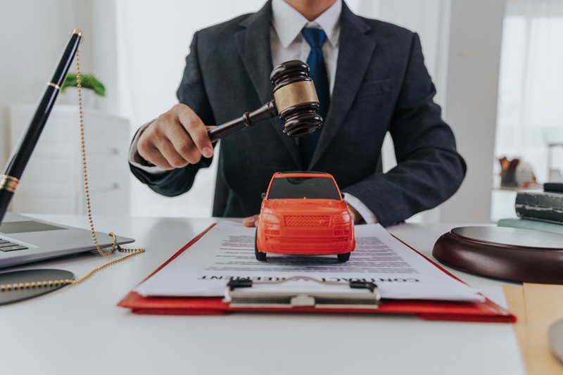 Car accident lawyer in Canoga Park